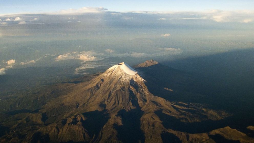 PHOTO: Aerial view of the Citlaltepetl volcano or Pico de Orizaba, the highest mountain in Mexico with 5,636 meters in Veracruz State, Mexico, June 1, 2014.