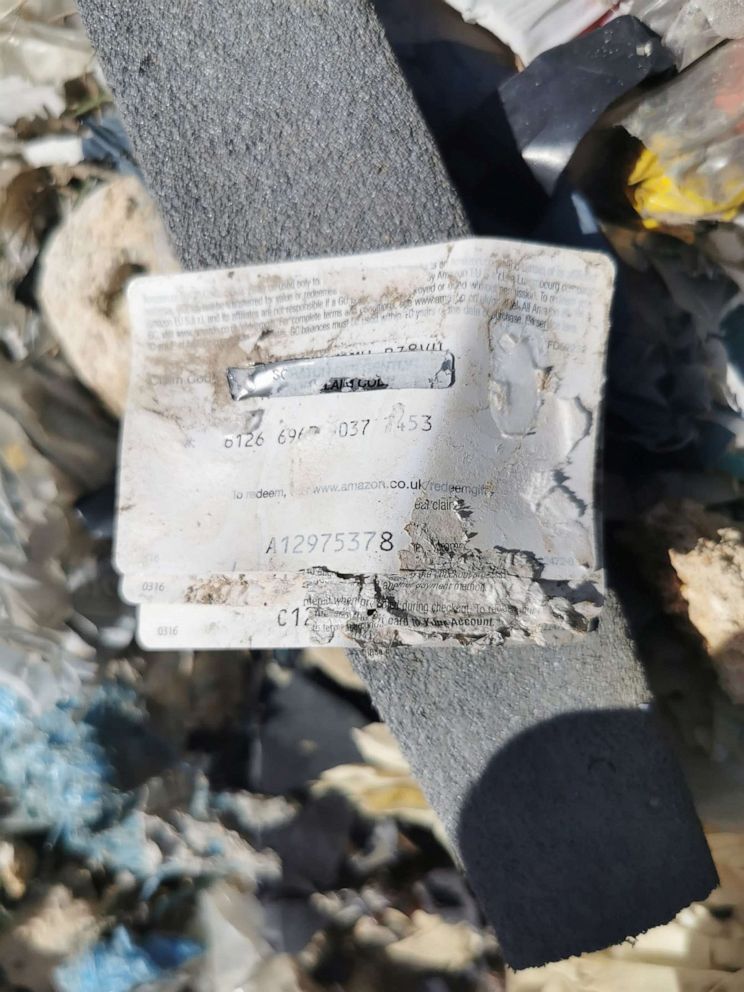 PHOTO: Tends of thousands of unused plastic gift cards are being discarded in Turkey, creating an environmental hazard.