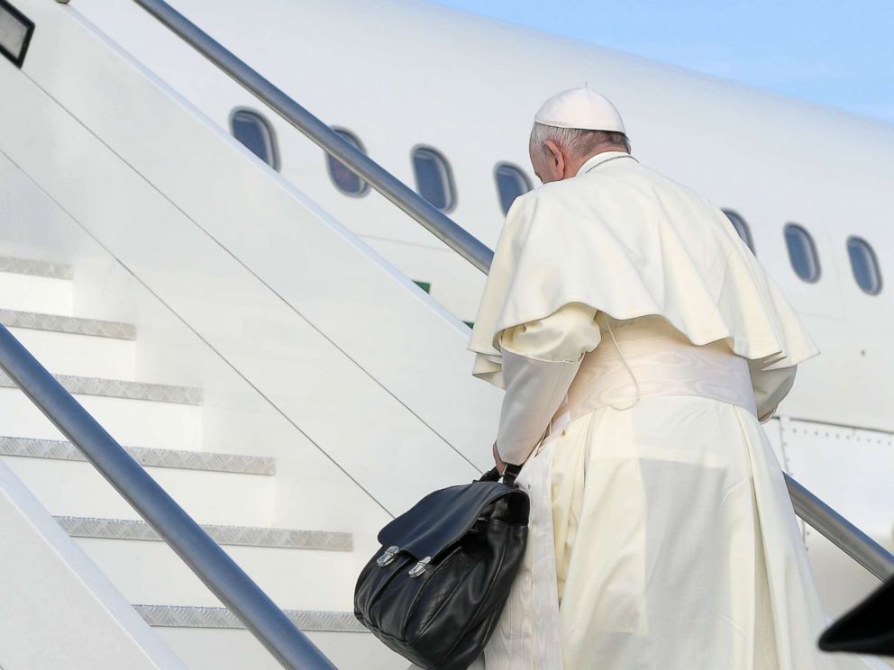 PHOTO: Pope Francis boards the plane before departing for Dublin, Ireland from Leonardo da Vinci-Fiumicino Airport in Rome, Aug. 25, 2018.