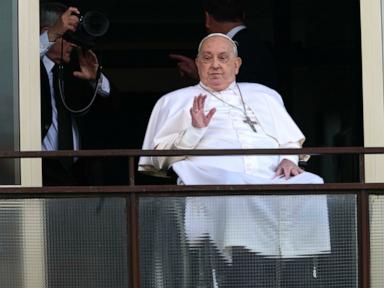 Pope Francis returns to Vatican after first appearance since Feb. 14 hospitalization