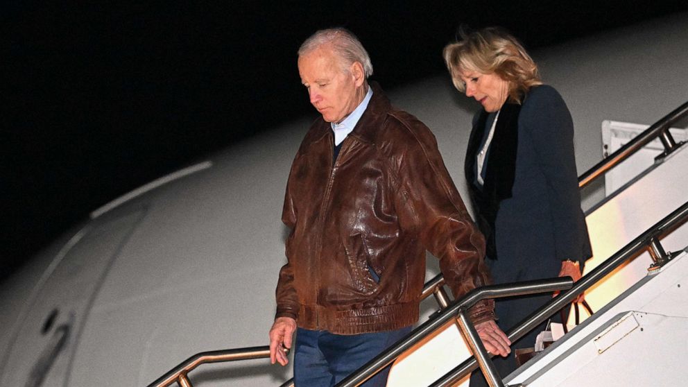 Biden Could Discuss 2024 As First Family Keeps Thanksgiving Tradition ...