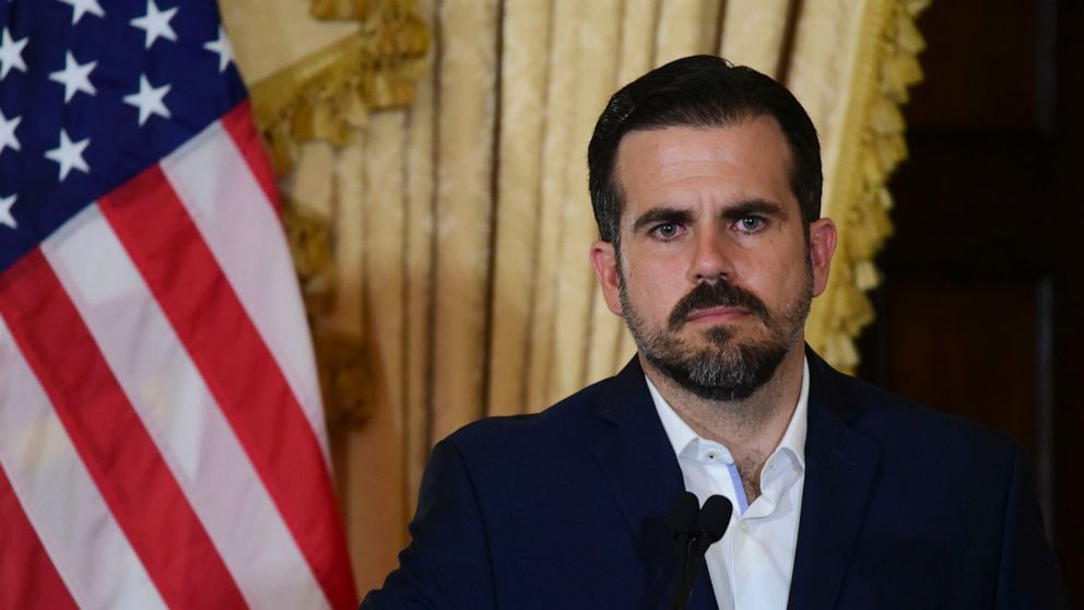 PHOTO: Puerto Rico governor Ricardo Rossello holds a press conference, almost two days after federal authorities arrested the island's former secretary of education and five other people on charges.