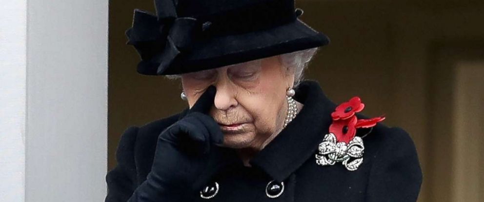 queen elizabeth remembrance day