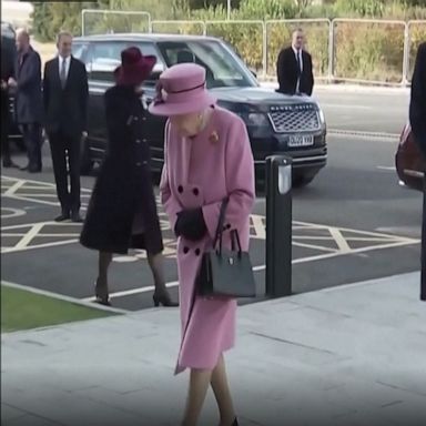 Queen Elizabeth II carried out her first major engagement since a coronavirus lockdown in March, visiting England’s Porton Down military research facility with her grandson Prince William, the Duke of Cambridge.