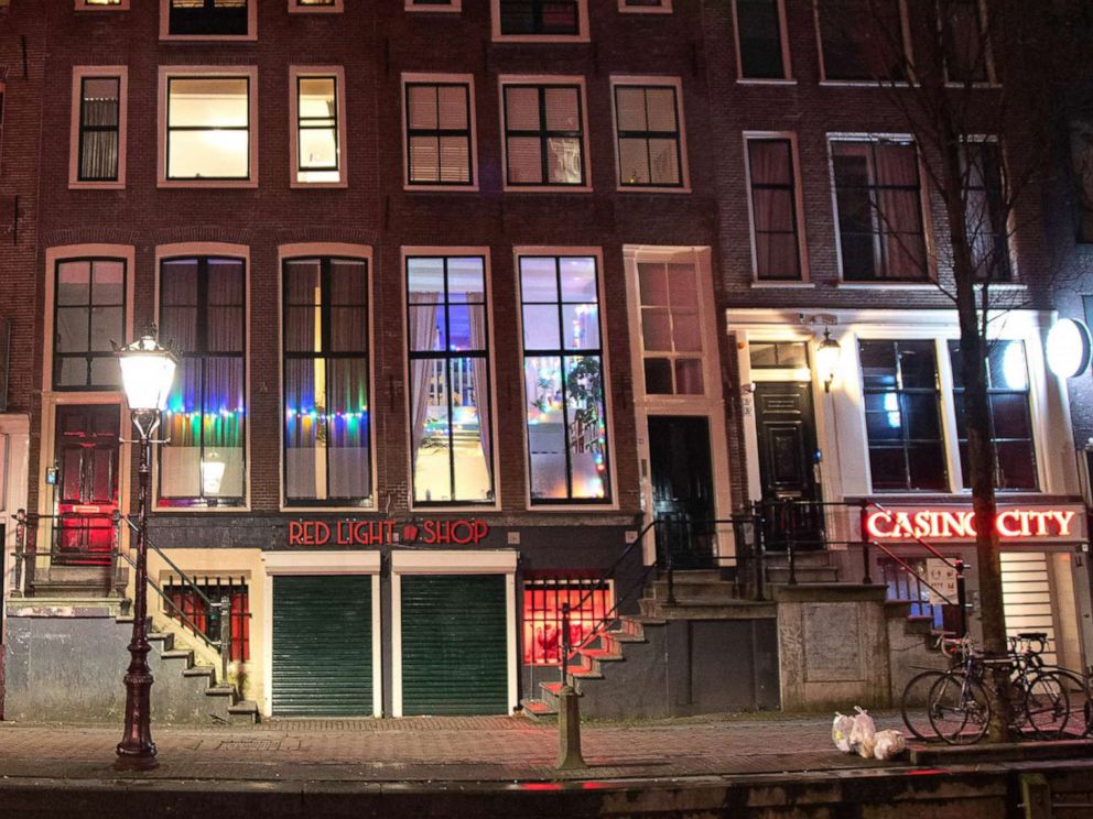 Fordeling Rejse enkelt Amsterdam's sex workers face financial stress as the pandemic continues -  ABC News
