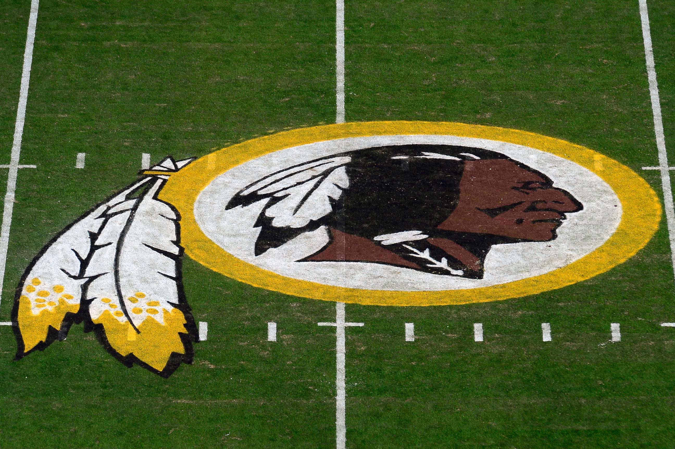 PHOTO: Washington Redskins logo at center field at FedExField in Landover, Md.