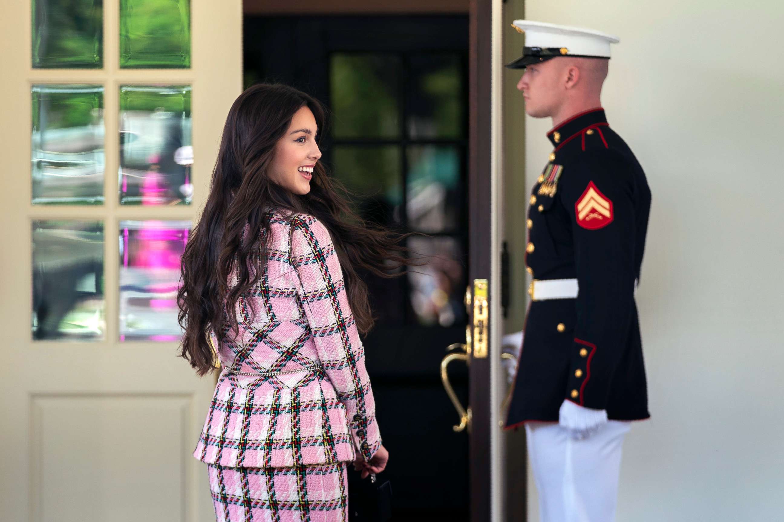 PHOTO: Actress Olivia Rodrigo glances as she enters the West Wing of the White House, July 14, 2021.