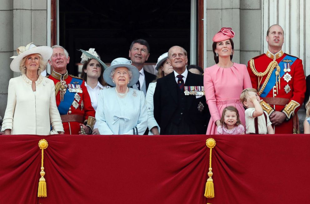 PHOTO: Members of Britain's Royal family watch a fly past as they appear on the balcony of Buckingham Palace, after attending the annual Trooping the Colour Ceremony in London, June 17, 2017.