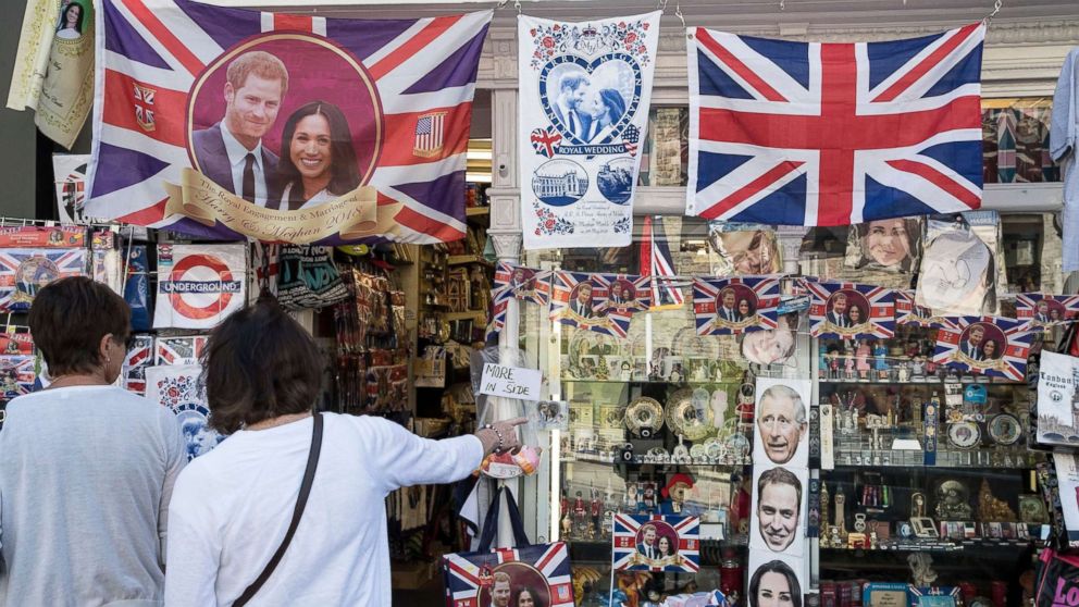 PHOTO: A shop opposite Windsor Castle sells royal memorabilia, May 15, 2018 in Windsor, U.K.