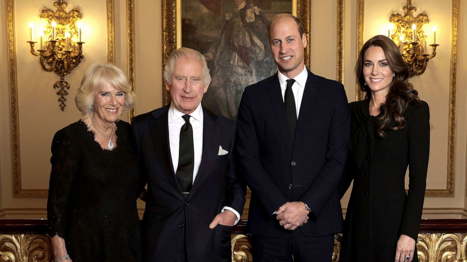 Portrait of the Queen and three future kings released, Monarchy