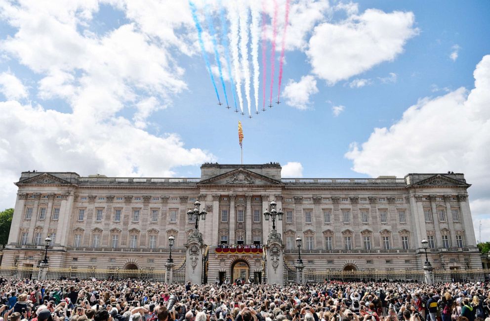 PHOTO: Members of the Royal Family stand on a balcony of Buckingham Palace and watch a fly-past during the Trooping the Colour Queen's birthday parade, in central London, June 08, 2019.