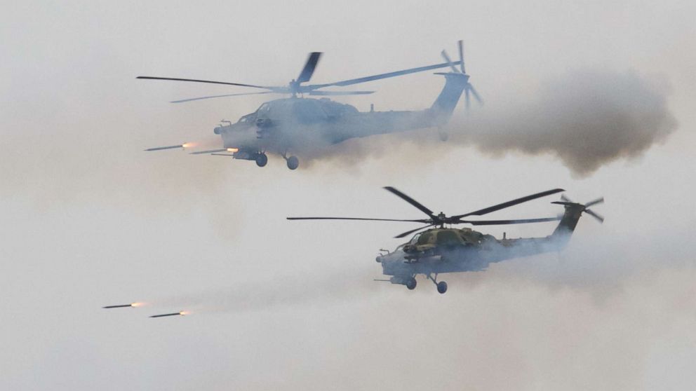 Russian helicopter mistakenly fires at bystanders during war games ...