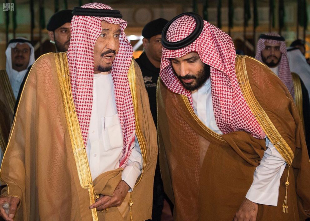 PHOTO: Saudi Arabia's King Salman bin Abdulaziz Al Saud, left, chats with his son and Crown Prince Mohammed bin Salman in Riyadh, Saudi Arabia, Nov. 8, 2017.