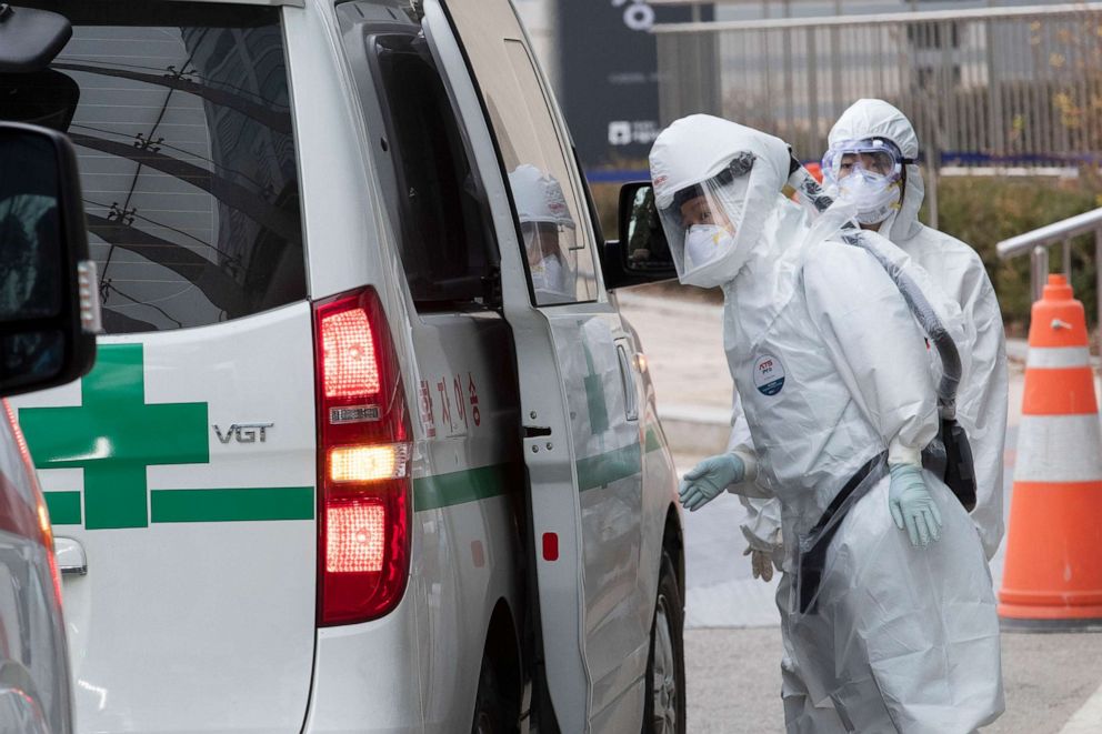 PHOTO: Newly infected patients are transported to Seoul Medical Center by ambulances in Seoul, South Korea, Dec. 9, 2020.