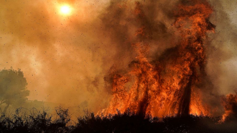 2 fires burning in Southern California as red flag warnings stretch ...