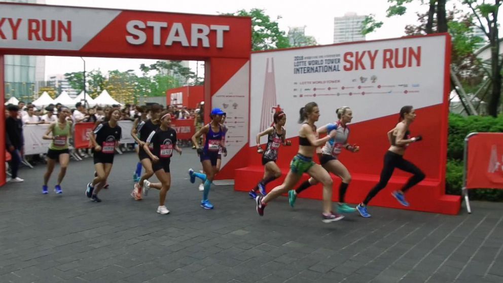PHOTO: The Lotte World International Sky Run drew runners from the across the globe.