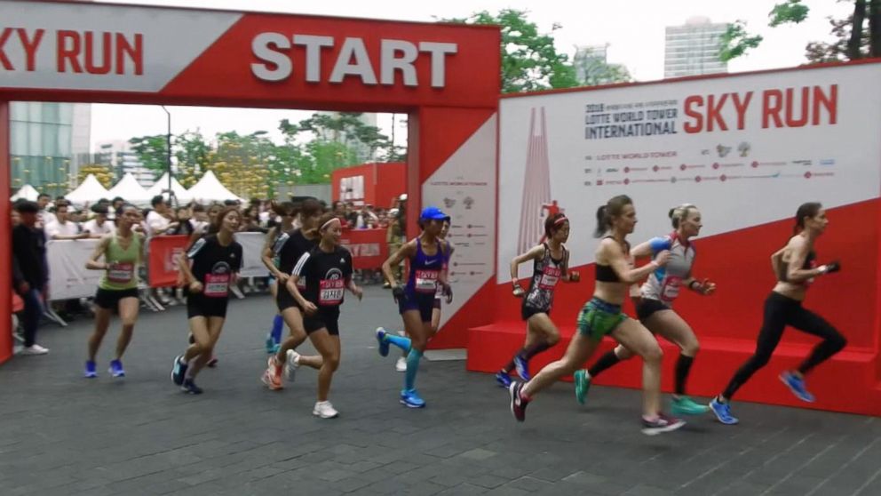 PHOTO: The Lotte World International Sky Run drew runners from the across the globe.