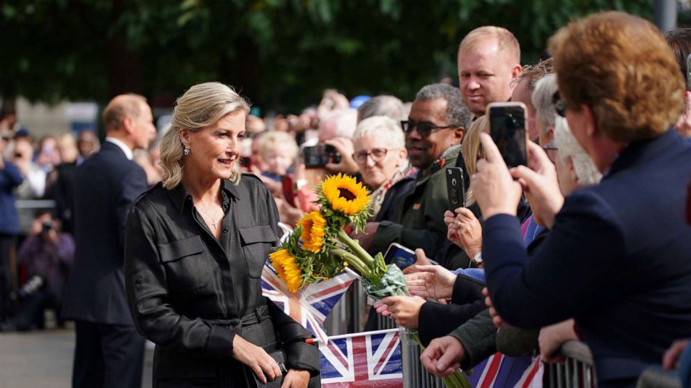 PHOTO: Prince Edward and Sophie, Countess of Wessex, meet members of the public outside Manchester's Central Library, during a visit to the city, following the death of Queen Elizabeth II, in Manchester, England, Sept. 15, 2022.