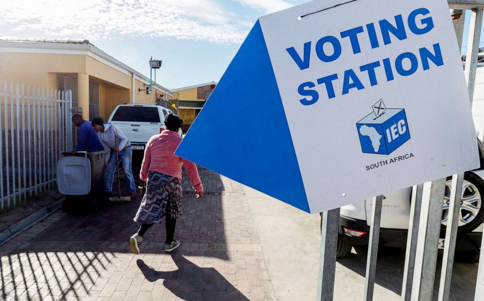 PHOTO: Workers ready a polling station in Masiphumelele, Cape Town, South Africa, May, 07, 2019. 