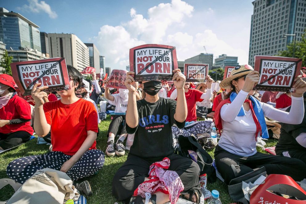 PHOTO: South Korean women protest against sexism and hidden camera pornography on Aug. 4, 2018 in Seoul, South Korea.