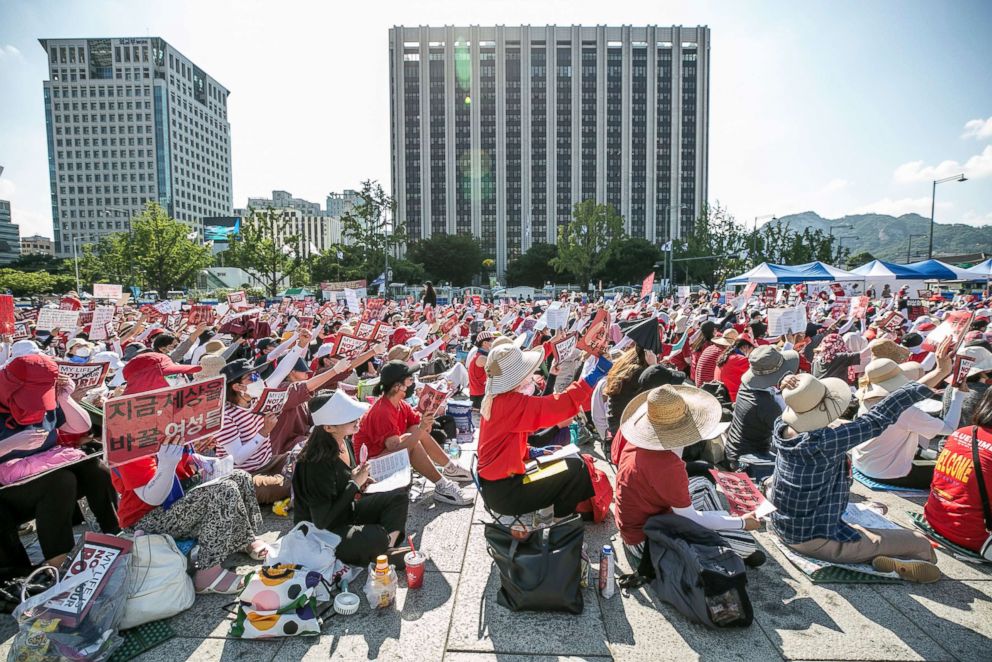 PHOTO: South Korean women protest against sexism and hidden camera pornography on Aug. 4, 2018 in Seoul, South Korea.