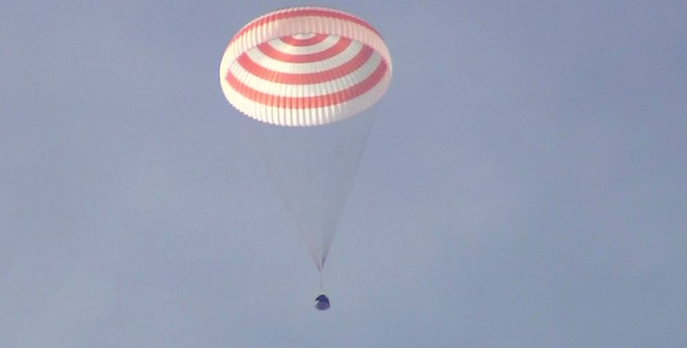 PHOTO: The Russian Soyuz MS-19 space capsule descends southeast of the Kazakh town of Zhezkazgan, Kazakhstan, March 30, 2022.
