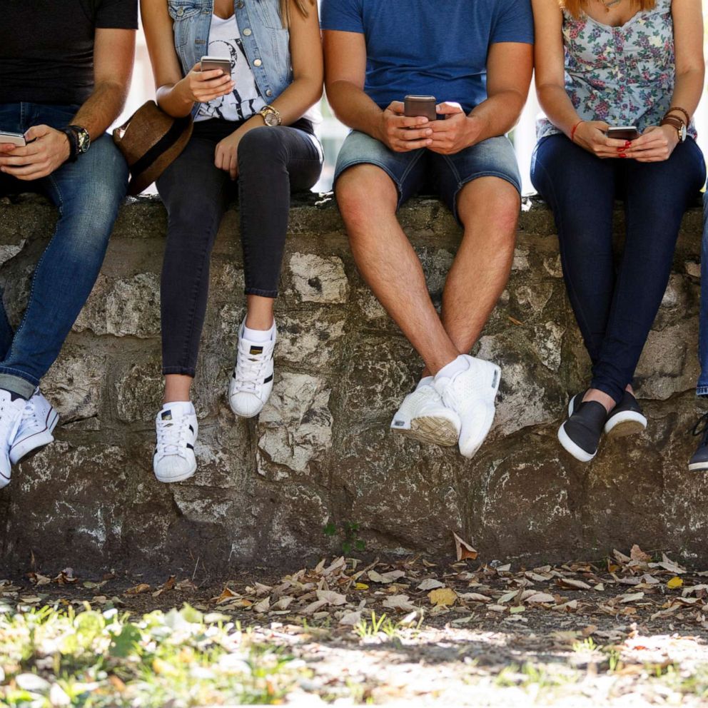 Dear Parents Here Are 5 Things We Teens Want You To Know About Our 