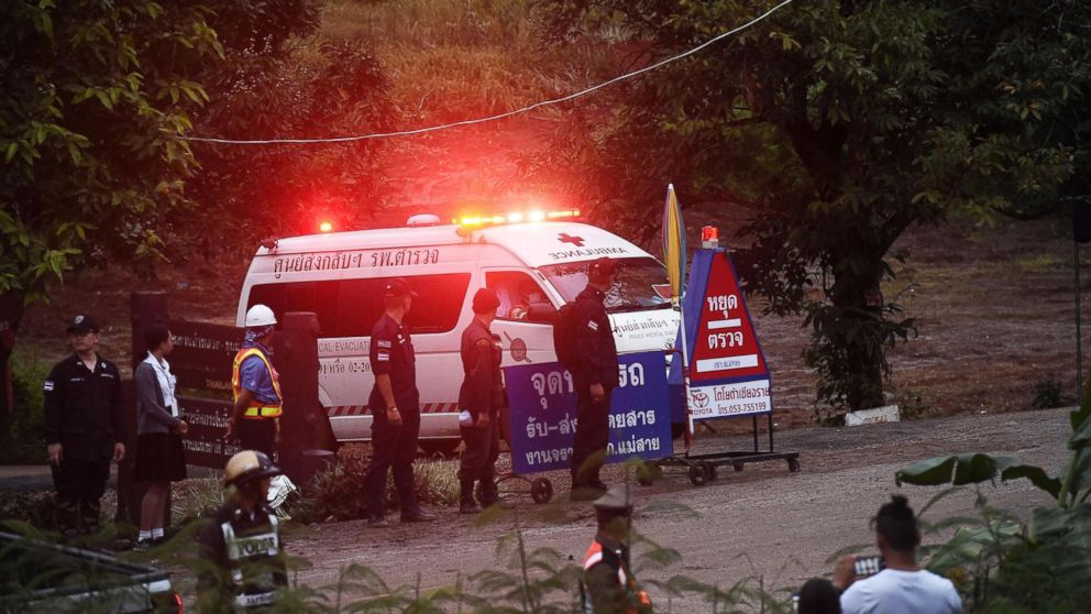 4 boys safely pulled from Thailand cave as second leg of rescue mission ...