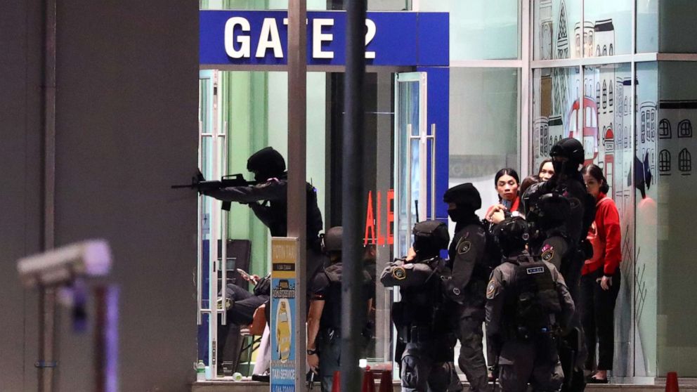 Soldier Who Killed 26 In Thailand Shot Dead In Mall Officials Abc News