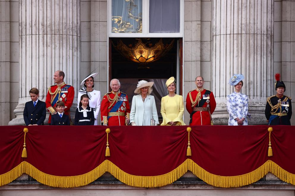 PHOTO: Britain's King Charles III, Queen Camilla, Prince George, Prince William, Prince Louis, Catherine, Princess of Wales, Princess Charlotte on the balcony of Buckingham Palace after attending the 'Trooping the Colour' in London, June 15, 2024.