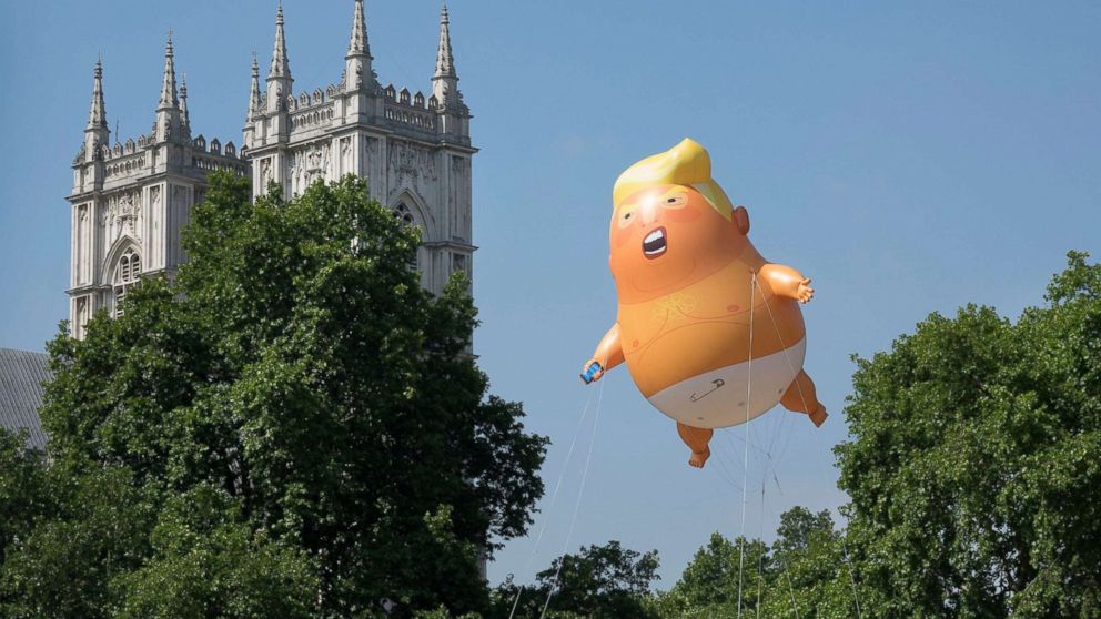 Resultado de imagen de trump baby blimp