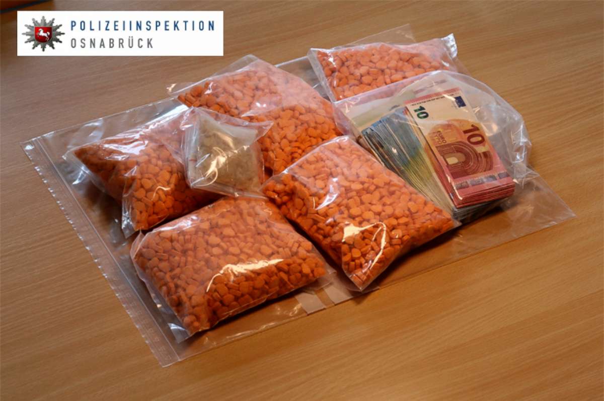 PHOTO: This undated picture provided by Polizeiinspektion Osnabrueck police shows an ecstasy pill. German police say they have seized thousands of ecstasy pills in the shape of President Donald Trump's head.