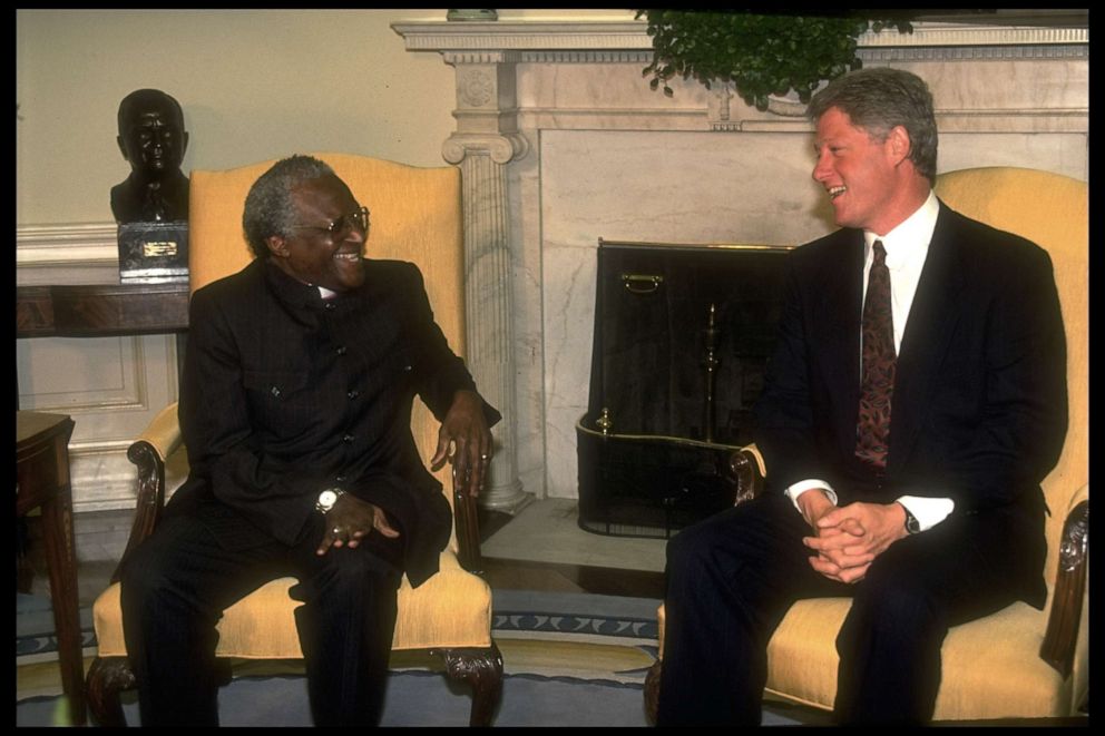 PHOTO: President Bill Clinton meets with South African African Archbishop Desmond Tutu in the Oval Office, May 19, 1993.