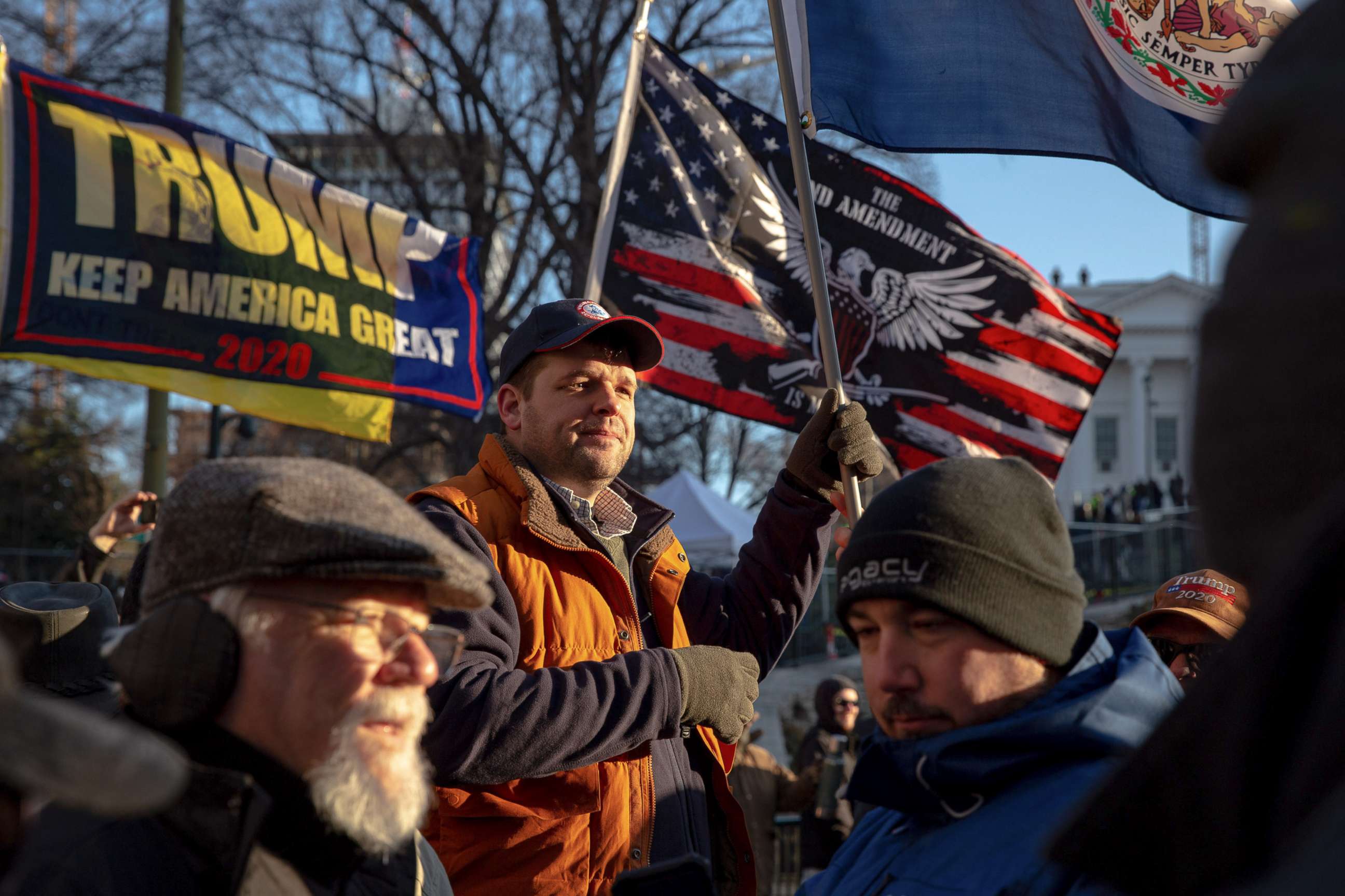 Locusts, impeachment trial, pro-gun rally: The Week in Pictures Photos ...