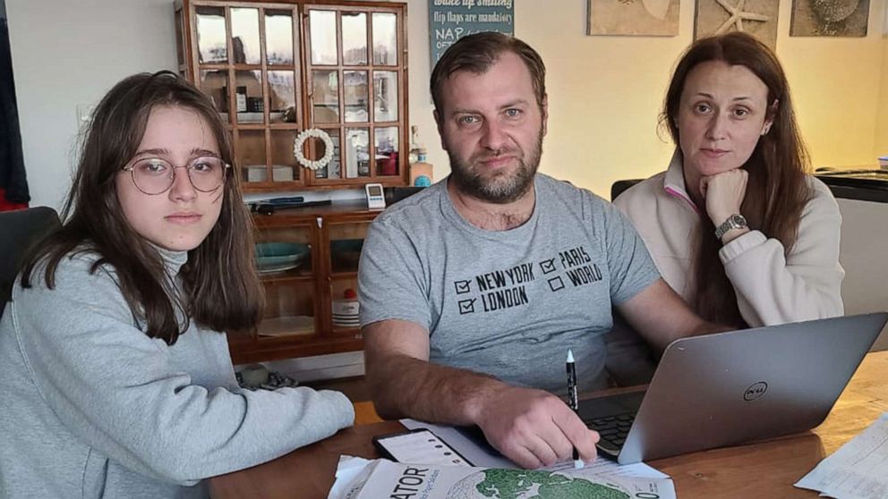 After a Ukrainian bike tour info, a refugee now raises income for the troops