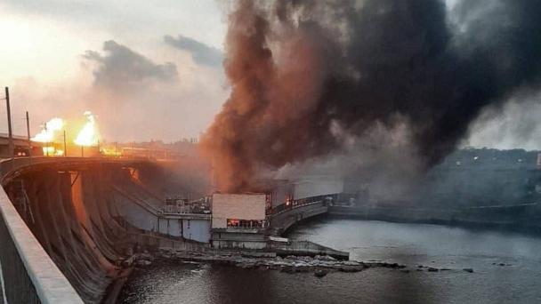 Russia launches massive air attack on Ukraine's energy infrastructure ...