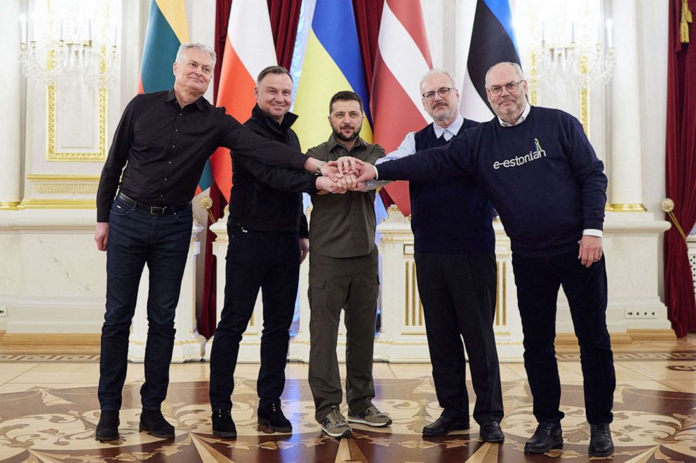 PHOTO: President of Ukraine Volodymyr Zelenskyy (C) poses with (from left), President of Lithuania Gitanas Naused President of Poland Andrzej Duda, President of Latvia Egils Levits, and President of Estonia Alar Karis in Kyiv, Ukraine, April 13, 2022.