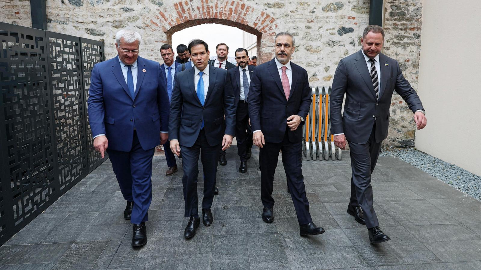 Talks led by US delegation between Russia and Ukraine underway in Turkey