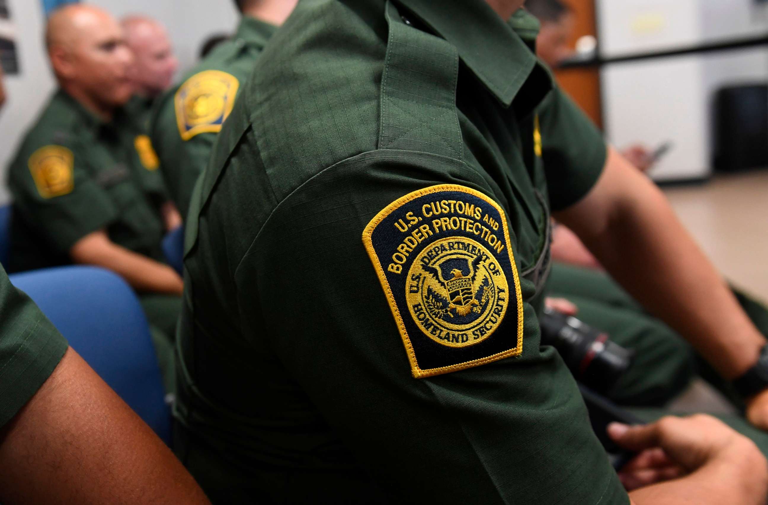 PHOTO: A Customs and Border patrol agent attends a roundtable on immigration and border security at the US Border Patrol Calexico Station in Calexico, Calif., April 5, 2019.