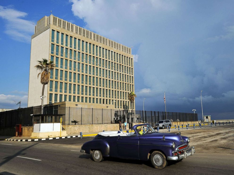 PHOTO: A vintage U.S. car passing in front of the U.S. Embassy in Havana, Dec. 17, 2015.