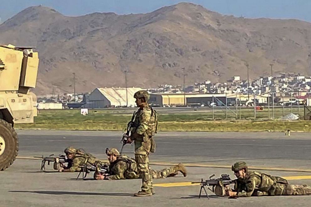 Chaos At Kabul Airport Amid Struggle To Flee - ABC News