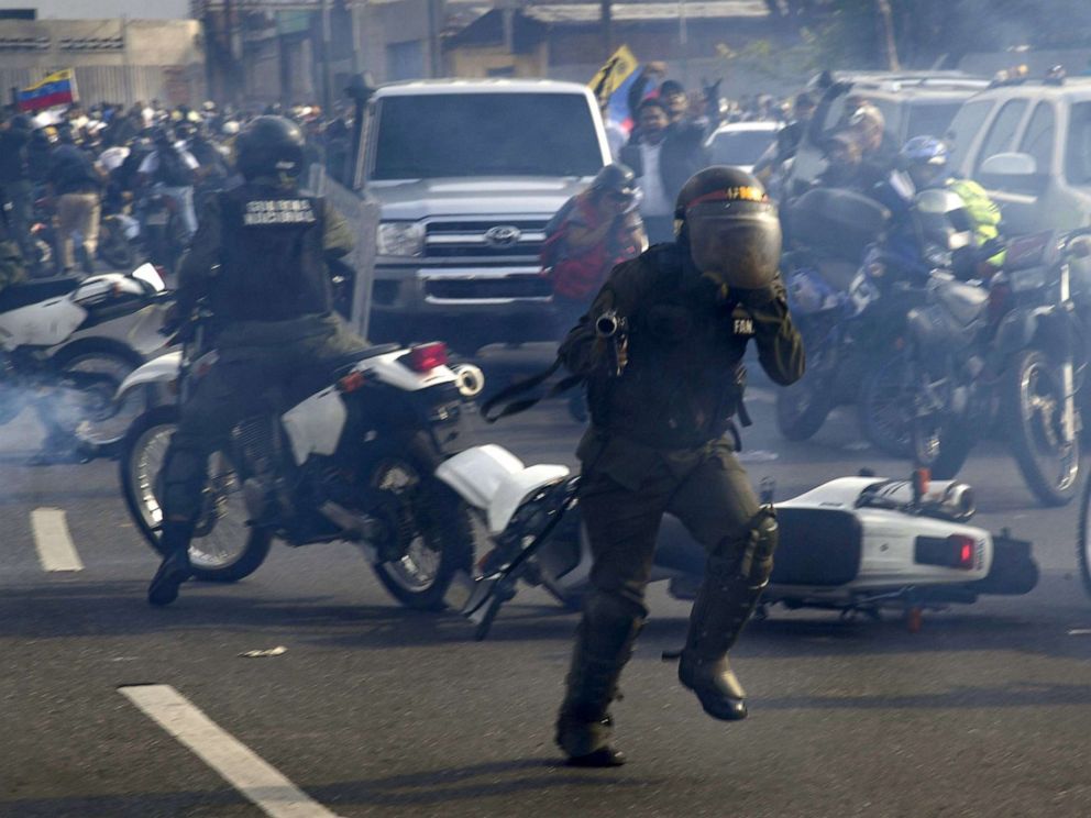 Venezuela Rocked By Clashes As US Backs Uprising, Threatens Cuba - ABC News