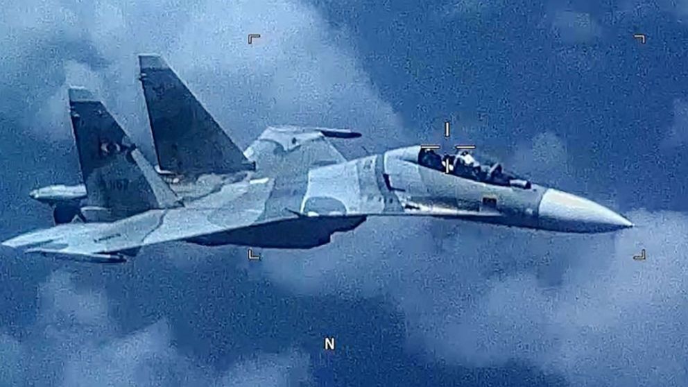 Venezuelan Fighter Aggressively Shadowed Us Reconnaissance Plane Over Caribbean Sea Us Military Abc News