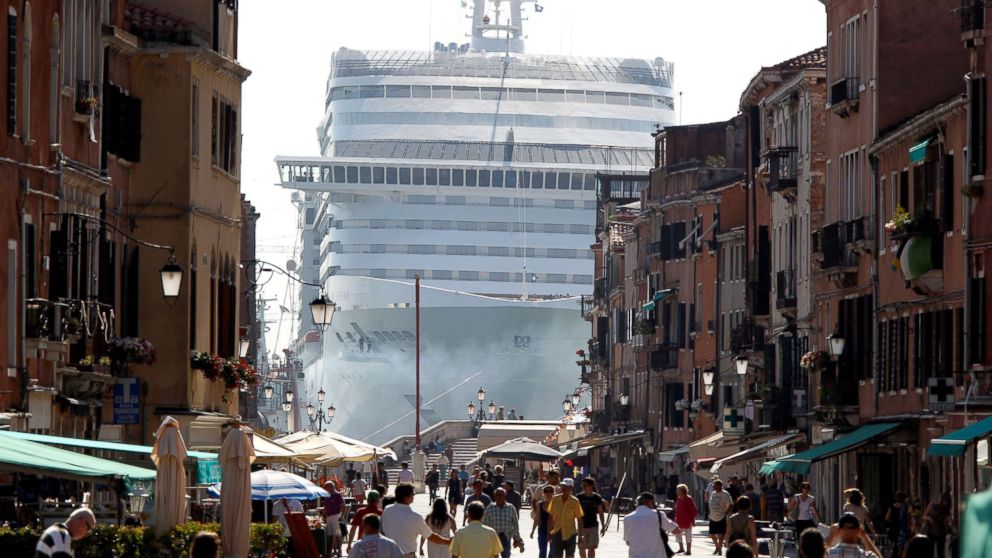 PHOTO: The MSC Divina cruise ship is seen in Venice lagoon, Italy, June 16, 2012, in this file photo.
