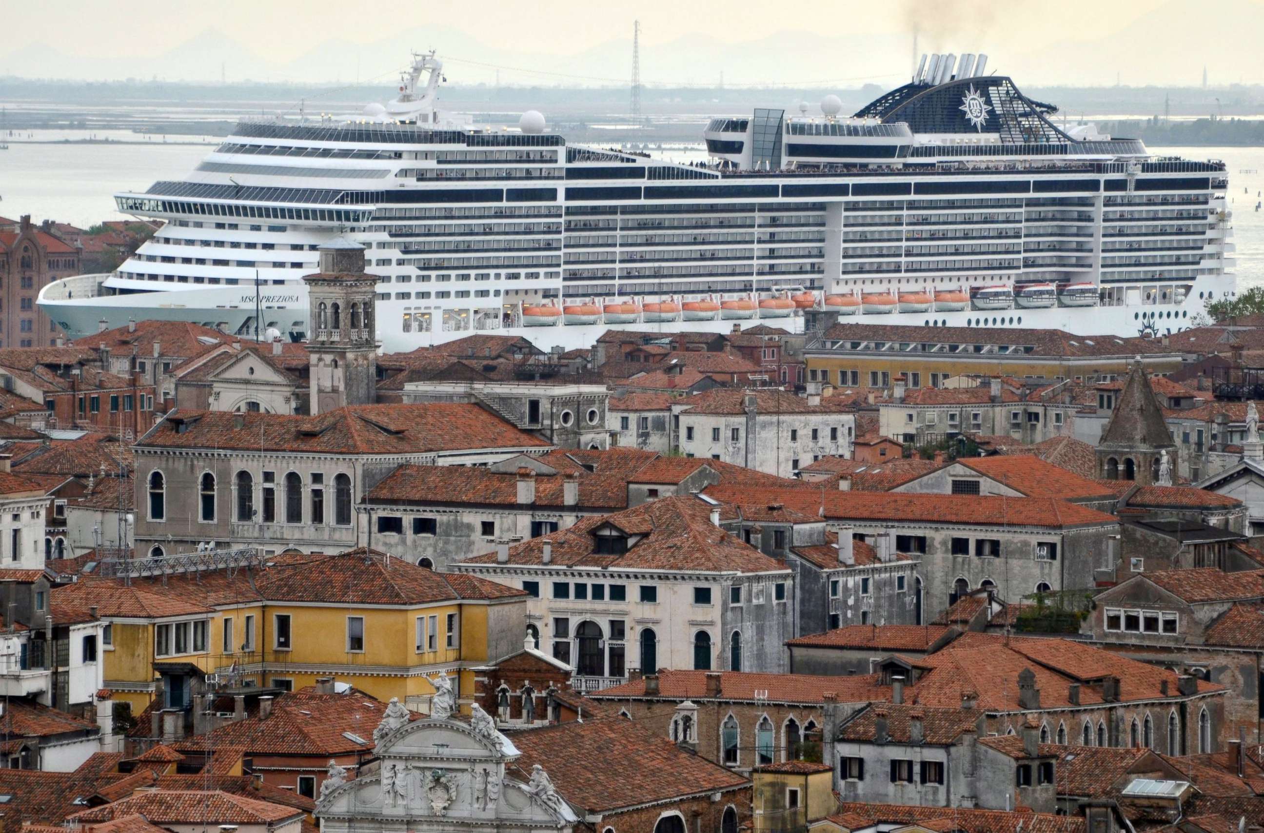 PHOTO: The cruise ship 'MSC Preziosa' navigating in the Canale della Giudecca, in Venice, Italy, April 5, 2014, in this file photo.