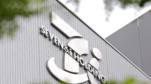 The logo of Seven & i Holdings Co., the Japanese operator of the 7-Eleven convenience store chain is seen on May 27, 2025, in Tokyo. (Kyodo News via AP)
