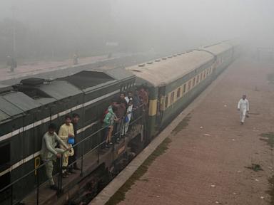 UN warns that toxic smog in Pakistan's Punjab province is endangering children