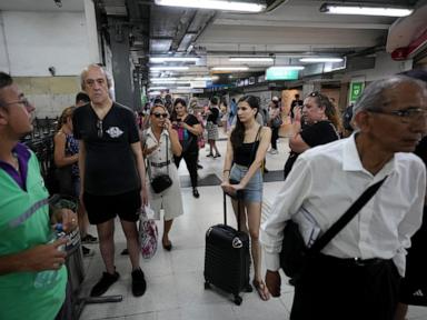 A Buenos Aires power outage leaves over 600,000 customers without electricity