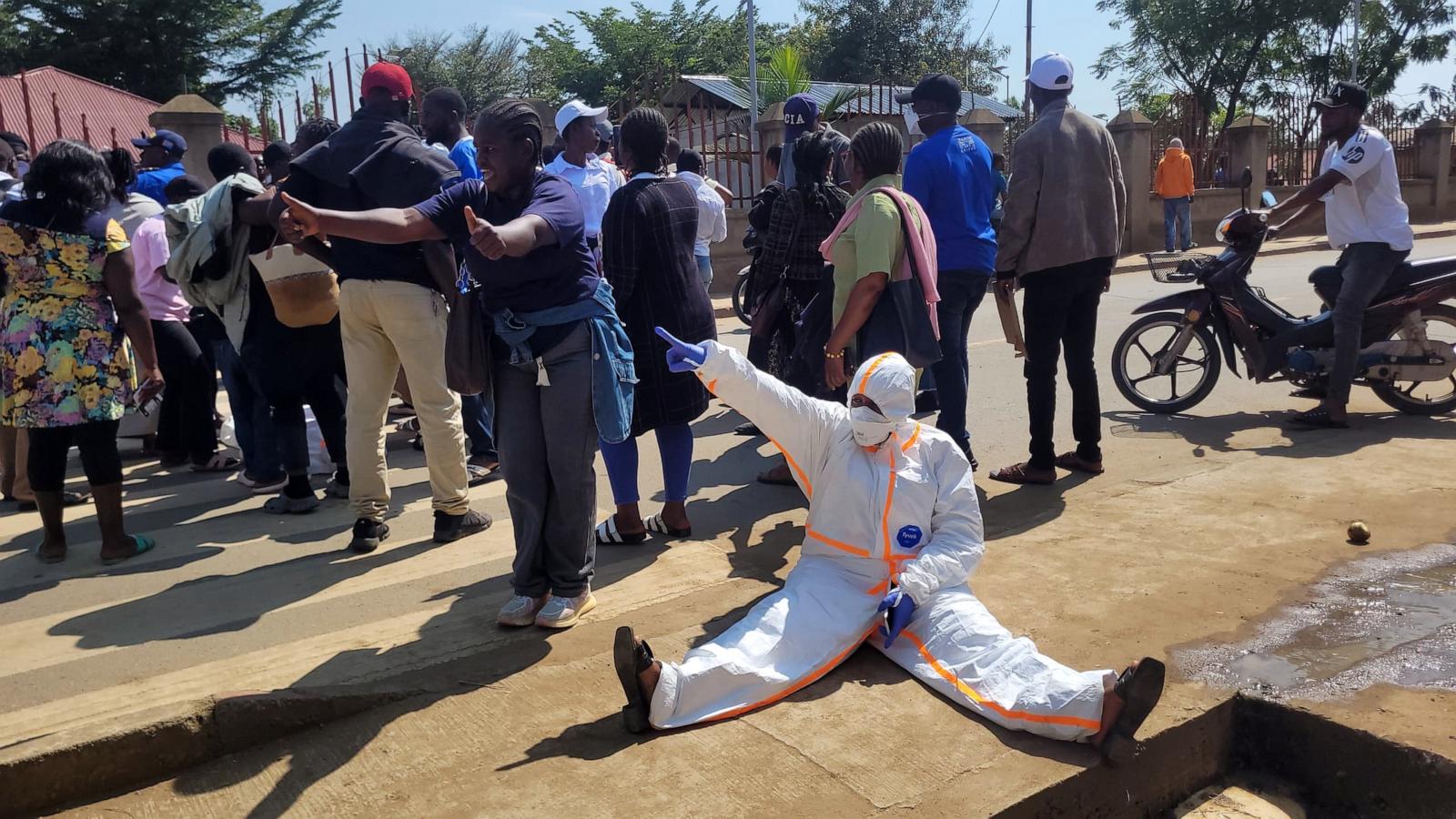 abcnews.com -  CONSTANT SAME BAGALWA Associated Press - Dozens of health workers at epicenter of Congo's Ebola outbreak protest lack of payment