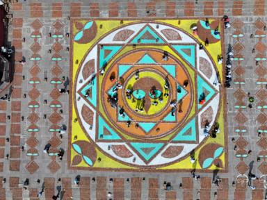 AP PHOTOS: Ayodhya in northern India celebrates the night before Diwali with pomp and pageantry